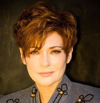 Carolyn Hennesy Dating Status Now: Height, Movies。